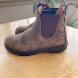 Blundstone Rustic Brown Chelsea Boots